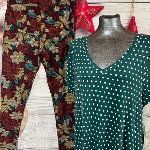 LuLaRoe XL/1X Christy top with TC2 Christmas leggings - Picture 3 of 14